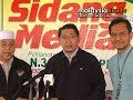 PAS vice-president Salahudin Ayob has accused an Umno leader of cooking up a story about opposition supporters raining blows on him yesterday, during nomination for the Bagan Pinang by-election. malaysiakini.com