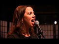 Amy Winehouse - \"Rehab\" (cover)