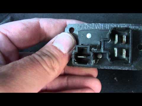 2002 Ford Escort ZX2 HVAC blower resistor before repair