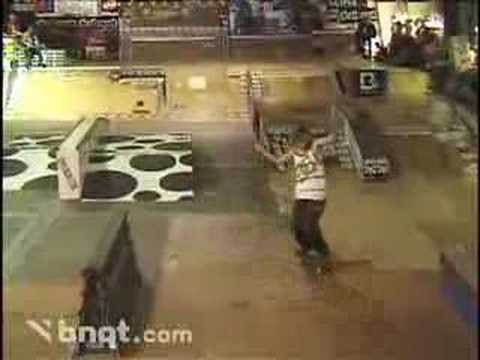 BMX BIKES TRICKS STUNTS CRASHES