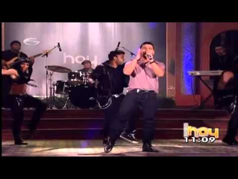 Tito El Bambino - Llueve El Amor @ Hoy (2011)