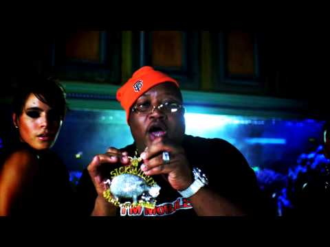dlo - D-Lo NO HOE Remix Featuring E-40, Beeda Weeda and The Jacka. U Already Kno Doe!!!