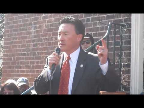 Delegate Mark Keam speaking against anti-woman bills at the Women's Choice rally in Richmond on 2/20
