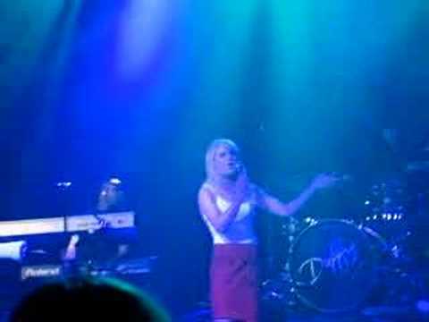 Duffy - Stepping Stone Live at Llandudno