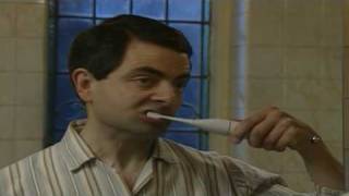 MrBean - Mr Bean - In the bathroom
