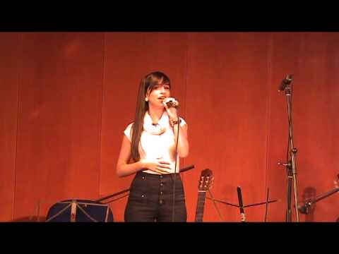 אמילי מדיוני - ערב מגמה 2009 תיכון בן גוריון
