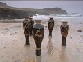 A short video presenting Louis Mulcahy Pottery