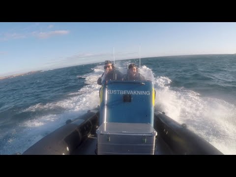 Visa film Två dygn med Kustbevakningen i Strömstad