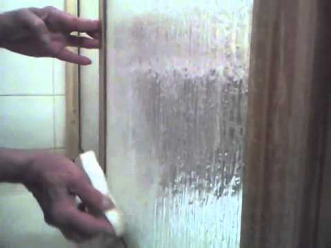 how to clean glass doors in shower