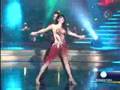 Laura Fidalgo bailando salsa