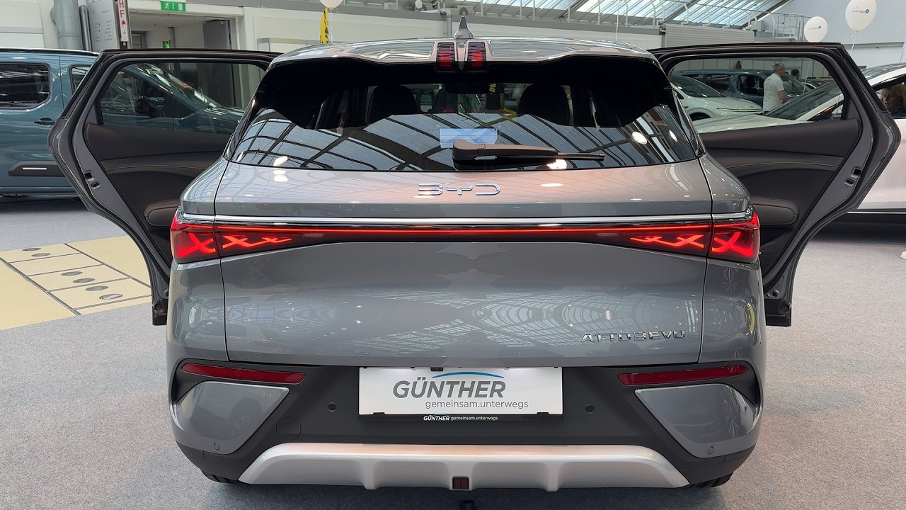 BYD ATTO 3 EVO DESIGN RWD 2026 (Europe) - PRACTICALITY test, TRUNK SPACE & AC settings