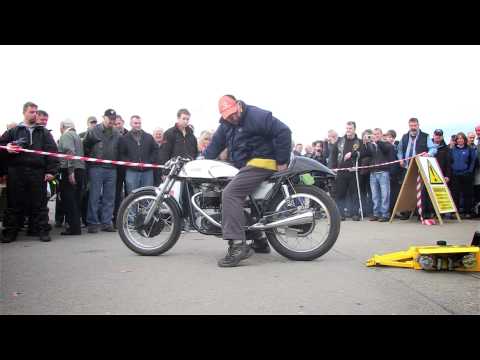 Firing up the Norton Domiracer