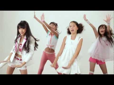 preteen dancers