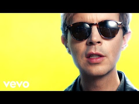 Beck: Wow (Official Music Video, Album: Colors 2017)