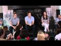 Debate  de Warwick Daves, Bonnie Wright y otros