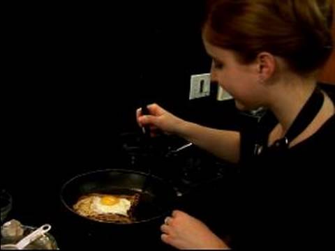 French Bistro Recipes : How to Remove Crepes from Stove