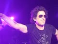 Todavia una canción en Vivo