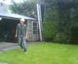 golfen met een bezem