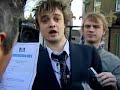 (daily celeb news on http://www.starinfo.tv )
babyshambles front man, pete doherty, leaves jail after serving 29 days of his 14 week sentence.

the british musician was sent to prison for breaching the terms of his probabtion, british media reported.

doherty has had a long battle with drug abuse, and in october he admitted to a string of drug and drink driving offences.

the singer known for his music as well as his former relationship with supermodel kate moss, pleaded guilty to driving illegally while in possession of crack cocaine, heroin, ketamine and cannabis.

doherty told reporters outside wormwood scrubs prison that he was happy to be out, and is looking forward to a drink and seeing his cats.