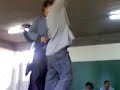 Los chicos haciendose los streepers : |