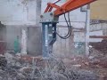 ESCAVADEIRA FH 200   ROMPEDOR TB 1135