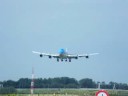 KLM 747-400 landing at 18R