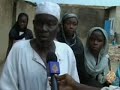 تقرير :  فضل عبد الرزاق تاريخ بث التقرير : 21/8/82008تواصل السلطات التشادية جهودها من أجل مساعدة الاف المتضررين من الفيضانات التي ضربت عدة مدن في البلاد بينها العاصمة انجمينا. وقد أدت تلك الفيضانات، الناجمة عن هطول الامطار بغزارة، أدت الى مقتل اكثر من عشرين شخصا حتى الان اضافة الى تشريد ألاف الاسر بعد أن تهدمت منازلهم. وباتت الخيام مكان إيوائهم الوحيد.