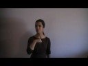 Música «Gostar de ti», cantada por Rita Guerra, e interpretada em Língua Gestual Portuguesa (LGP).«A noite já caiu E trouxe de novo o silêncio.O quarto está vazio,Porque não estás mais aqui,ao pé de mim.O tempo parou,No meomento em que partiste.O amor acabou,Num leve beijo triste,Mas para mim não é o fim.Refrão (2x):Enquanto o sol brilhar,E o rio correr para o mar,Enquanto houver luar,E o mundo nao parar,Enquanto o sol nascer,Enquanto o fogo arder,E o meu coração bater,Eu vou gostar de ti,Vou gostar de ti.Os erros da paixão,Fantasmas de um amor perfeito.São recordaçãoQue o meu pobre peitoQuer soltar,Mas eu não vou deixar.Refrão 2 x»