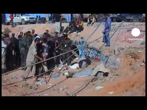 العقيد الليبي معمر القذافي.... نهاية حكم العقيد الليبي معمر القذافي.... نهاية حكم