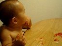 Zen feeds himself 2