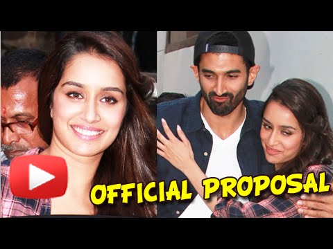 Aditya Roy Kapur Officially Proposes Shraddha Kapoor?