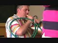 reportage sur l'atelier de construction d'instruments insolites effectu� lors du camp musical de sirault en juillet 2007.
d�couvrez davantage mes instruments insolites sur mon site www.welche-musique.fr