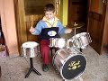 manuel tocando su baterã­a
