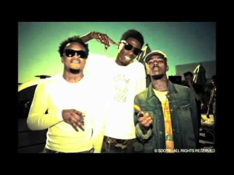 sack - This is the mixed and mastered version of All About A Sack By Travis Porter ft School Boy Skooly aka Skateboard Skooly of the rich kids and Jose Guapo.