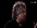 Beppe Grillo_ Milano 2005_le icneumone