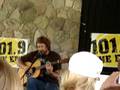 Donavan Frankenreiter Concert Sing a Song