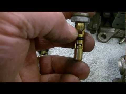 how to rebuild a holley carburetor