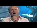 song title: love goes on
from the album:  jakob sveistrup [2005]
website: www.jakobsveistrup.dk

the band:
bob ricketts - bandleader, windcontroller
hans fagt - drums
troels skovgaard - guitar
j�rgen kaufmann - keyboards
dan rasmussen - bass