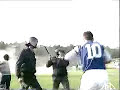 Zvonimir Boban udara policajca
