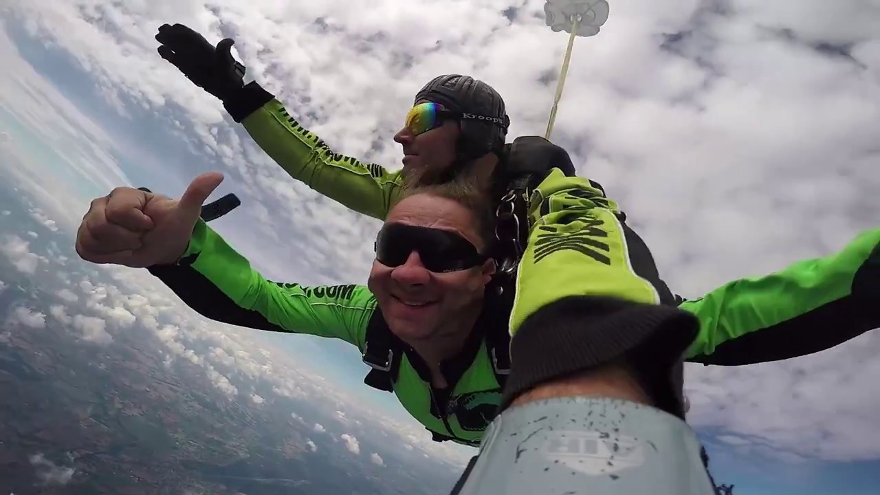 Skok Ze Spadochronem W Chmurach - 4000m 220km/h 5min opadania *ZAMÓW SKOK* - TANDsnow