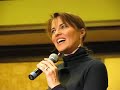 7 Minutes with Lucy Lawless & Renee O'Connor - 1 Feb 2009.