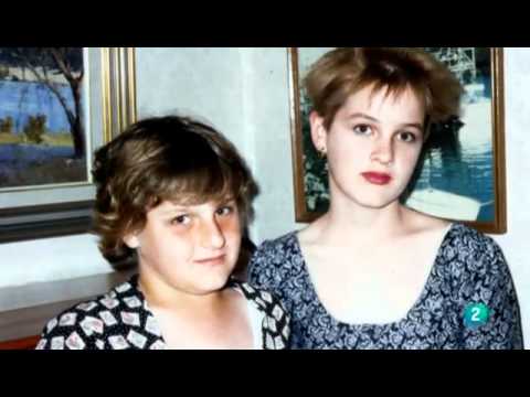 hermafroditas - Documental auto-biográfico sobre la lucha de una mujer para comprender su propia condición de intersexual a través de varios encuentros con otras personas ta...