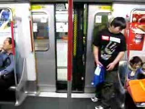 港鐵M-train列車開門