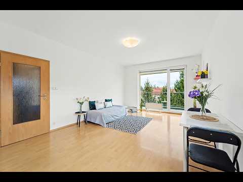 Video Světlý byt 2+kk s velkým balkonem, garážovým stáním a sklepem