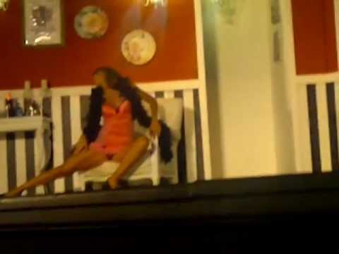 Coki Ramirez cantando en Los Grimaldi