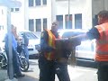 loca peleando en sabana grande caracas venezuela