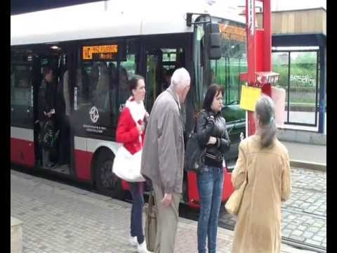 Povodně 2013 - Praha: Náhradní doprava za metro