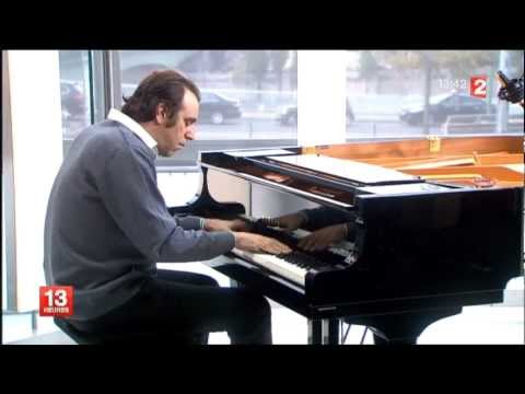 chilly - Chilly Gonzales au JT de France 2 (16.10.2012) Great sound !!!