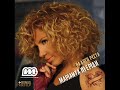 marianta pieridi-tora eimai milia makria