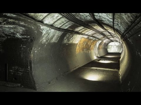 Großbritannien: Geister-U-Bahn-Stationen in London wart ...